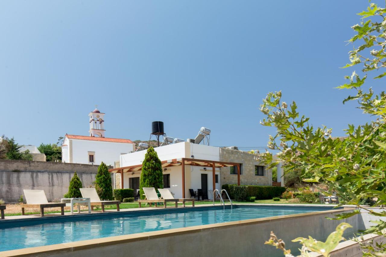 Agarathos Traditional Rooms With Pool Kalivianí Eksteriør bilde